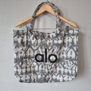 ALO Yoga Black and Gray Patterned Tote Bag